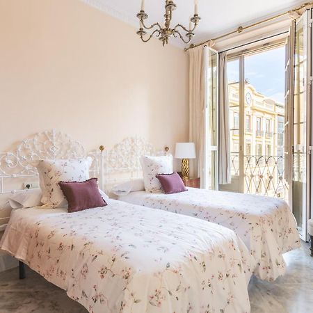 Appartement Plaza De La Constitucion à Málaga Extérieur photo